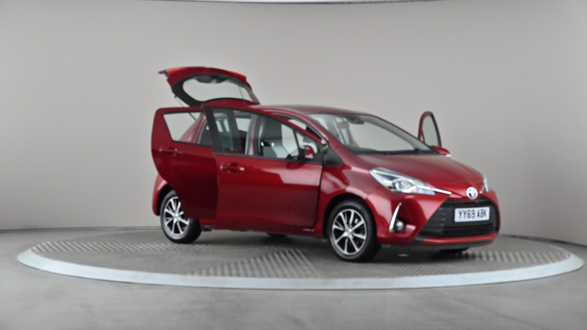 2019 TOYOTA YARIS 1.5 VVT I ICON TECH CVT PETROL AUTOMATIC 23,119 MILES RED 12,697... photo